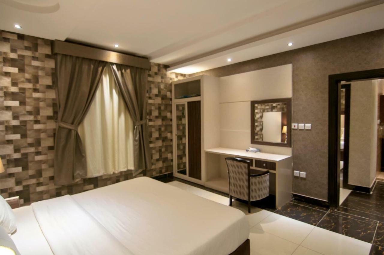 Elite Suites Hotel - Al Muruj Ar Riyad Esterno foto